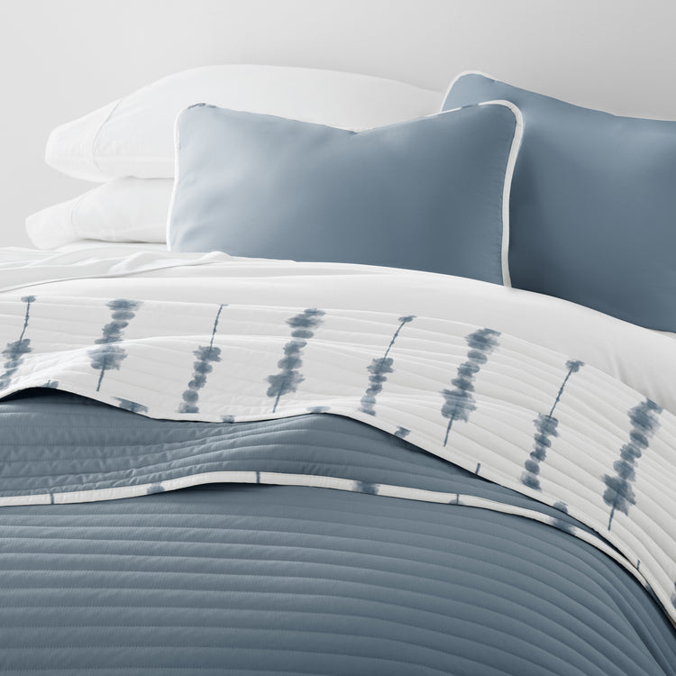 Shibori Quilt Set with Shams Reversible Duskblue