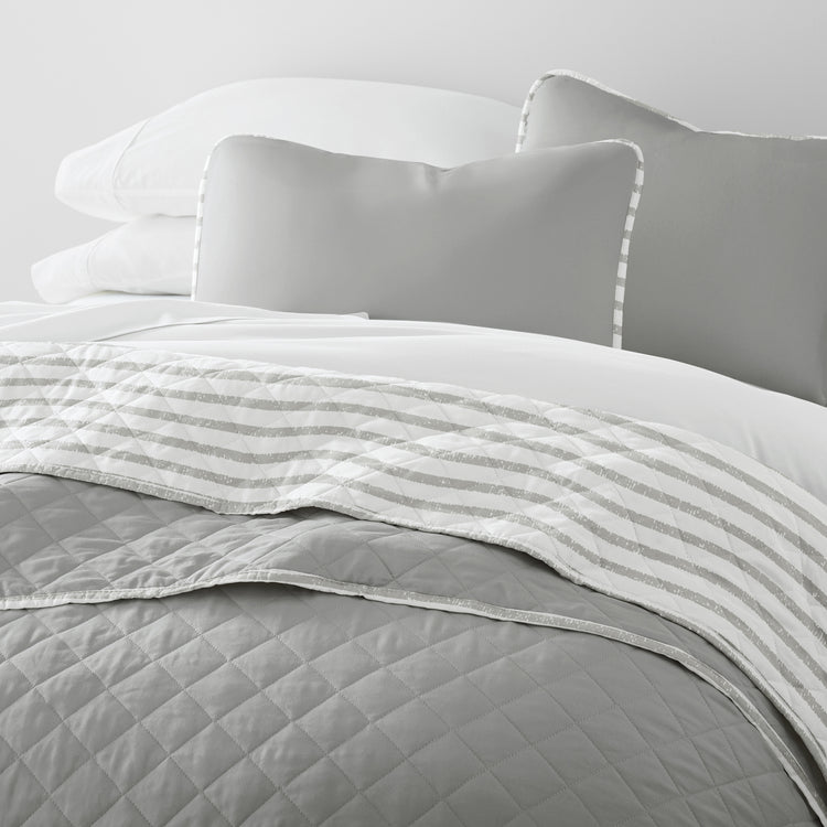 Summer Stripes Quilt Set with Shams Reversible Light Gray