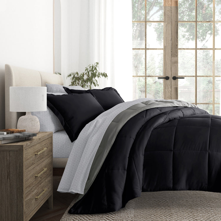 Black/Fog Reversible Comforter with Chambray Light Gray Pattern Sheets