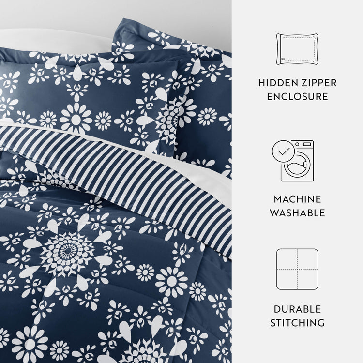 Soft Daisy Medallion Navy