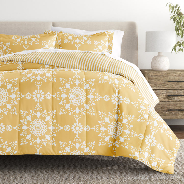 Soft Daisy Medallion Yellow