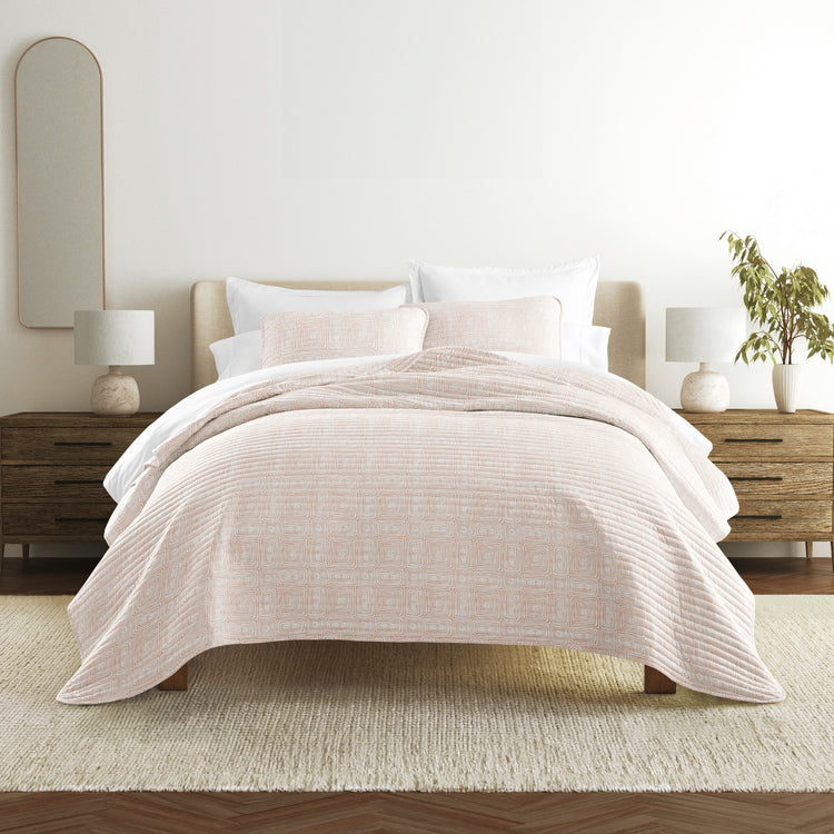 Geometric Maze Quilt Set with Shams Reversible Apricot