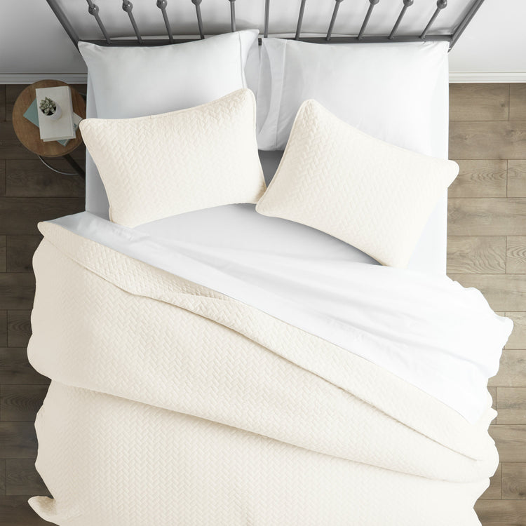 Ultra Soft Herring Pattern Quilted Coverlet 3 Piece Set