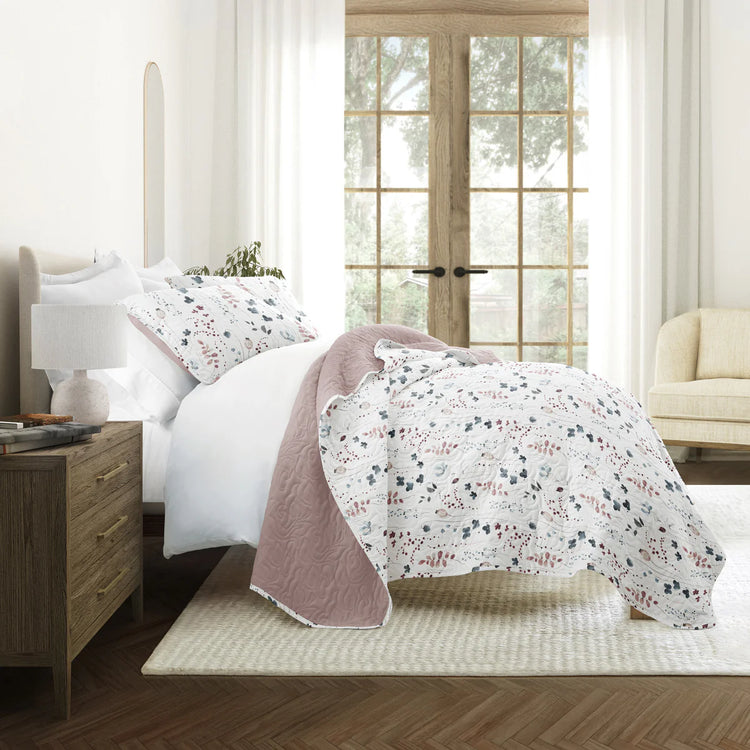Pattern Quilt Coverlet Set Mauve - With Solid Sheet Set White
